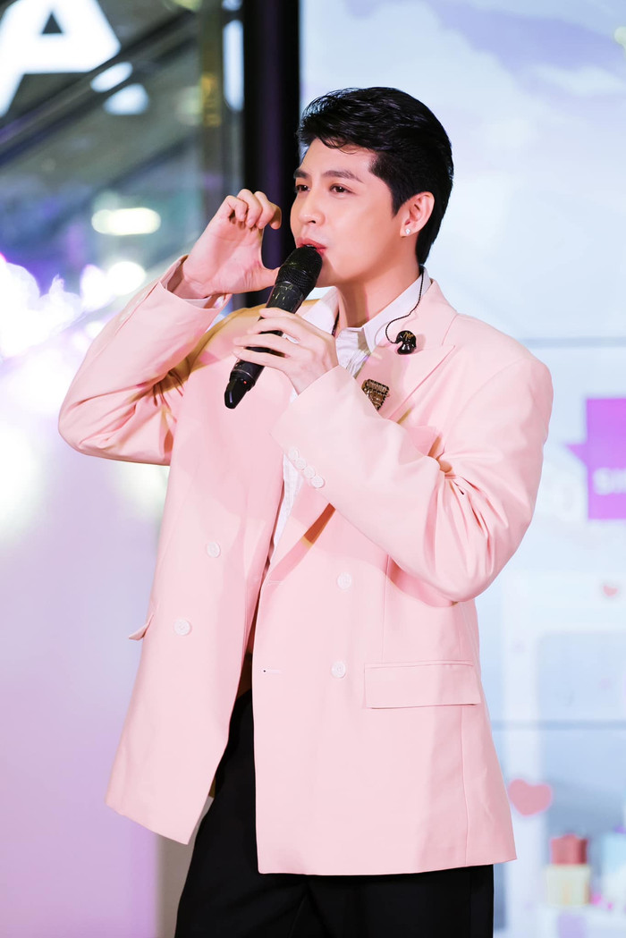 Noo Phước Thịnh phản ứng ra sao trước câu hỏi: 'Bao giờ lấy vợ'? Ảnh 8