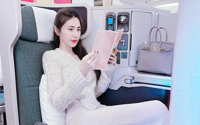 Thuỷ Tiên than chán nản đúng ngày đầu năm mới Ảnh 2