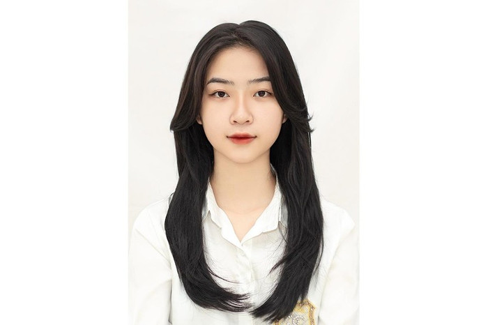 'Hotgirl ảnh thẻ' Đinh Thị Ngọc Hà (SN 2003)