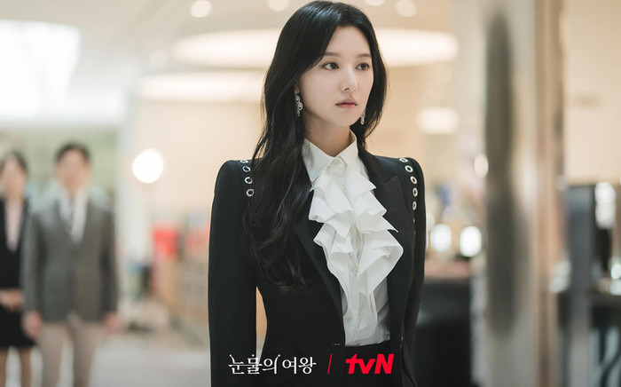 Tiểu thư nhà tài phiệt sang chảnh bậc nhất màn ảnh Hàn trở lại cùng 'ông hoàng cát-xê' Ảnh 2