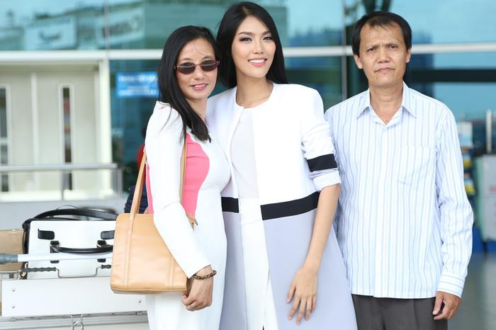 Soi gu thời trang sân bay đi thi Miss World của Mai Phương, Đỗ Thị Hà và Lương Thùy Linh Ảnh 7