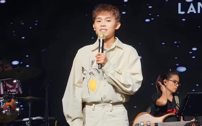 Đi diễn khi đang bệnh, Hồ Văn Cường có giảm sút phong độ khi hát? Ảnh 2