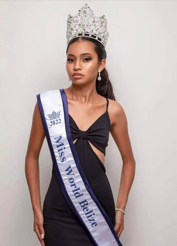 Đại diện Belize sở hữu làn da đen ngăm ấn tượng. 