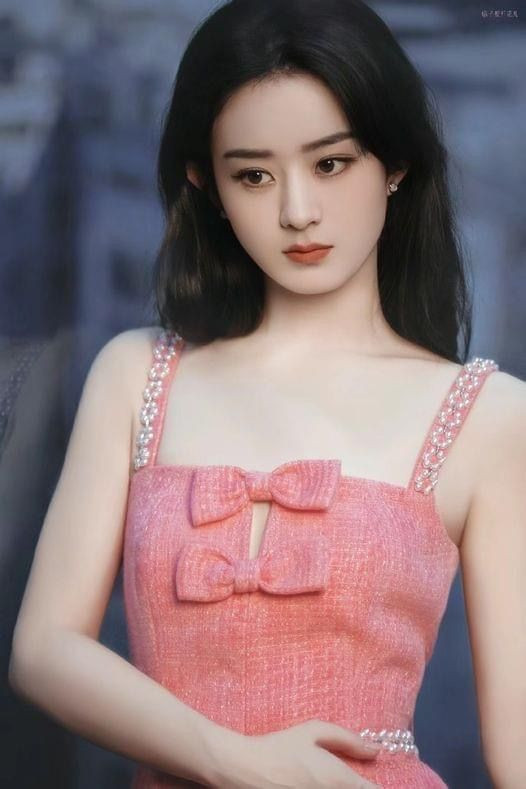 Triệu Lệ Dĩnh bất ngờ gây tranh cãi chỉ vì quá chăm đóng phim, netizen liền chia thành hai phe Ảnh 1