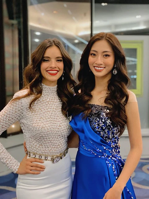 Lương Thùy Linh và Vanessa Ponce De Leon. 