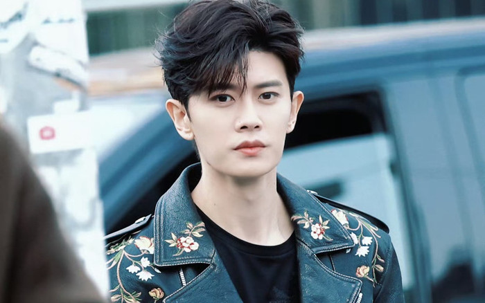 Nhan sắc Nhậm Gia Luân qua ống kính 'hung thần' tại tuần lễ thời trang Ảnh 2