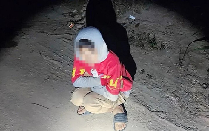 Cảnh sát giao thông tìm thấy bé trai 14 tuổi đi lạc lúc nửa đêm Ảnh 2