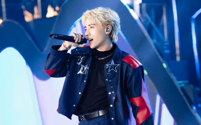 Quang Hùng MasterD biểu diễn hit mới trên sân khấu, khán giả 'thờ ơ' không hưởng ứng Ảnh 2