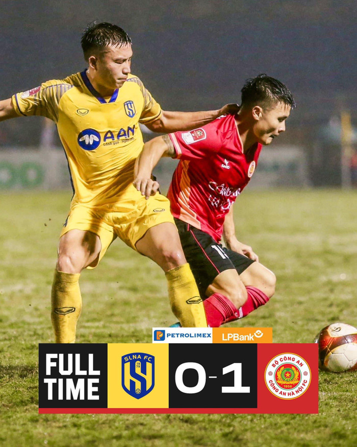 Kiatisuk tiếp tục hưởng niềm vui chiến thắng khi CAHN hạ SLNA ngay trên sân khách. Ảnh: CLB CAHN