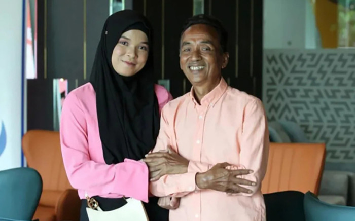 Sao nam nổi tiếng thông báo cưới fan nữ kém 43 tuổi, đã bí mật sinh con Ảnh 2