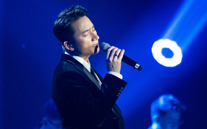 Sân khấu đầu tiên của 'Sau lời từ khước', giọng hát Phan Mạnh Quỳnh có gây thất vọng? Ảnh 2