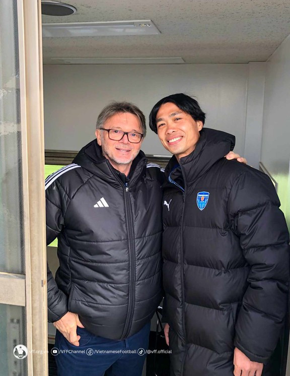 Công Phượng chưa được đá trận đấu chính thức nào dưới thời HLV Troussier. Ảnh: VFF