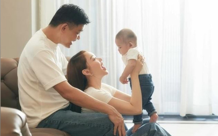 Minh Hằng bật khóc kể về thời gian stress lần đầu làm mẹ Ảnh 2