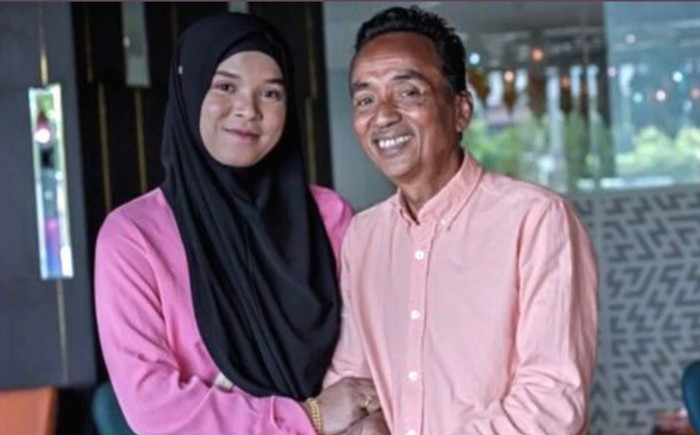 Nam ca sĩ U70 có 8 con riêng vừa cưới thêm vợ trẻ kém 43 tuổi là ai? Ảnh 2