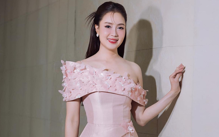 Bất ngờ khi cả 'mẹ chồng và mẹ ruột' đều tái xuất trong phim mới của Hồng Diễm Ảnh 2