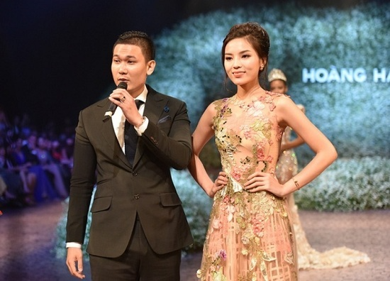  Tạ Công Sơn gặp Kỳ Duyên trong show diễn thời trang vào năm 2016, anh chàng mạnh tay mua đứt chiếc váy trị giá 7.000 USD để tặng cho nàng hậu ở tại sự kiện. Tin đồn Kỳ Duyên và Công Sơn bắt đầu được lan truyền trên mạng. Thời điểm này, mỹ nhân quê Nam Định cũng thừa nhận đang có bạn trai, anh là du học sinh và lớn tuổi hơn cô. Kỳ Duyên và Tạ Công Sơn để lộ nhiều hình ảnh có mặt chung tại một địa điểm và đi du lịch cùng nhau. Tuy nhiên, chuyện tình của cặp đôi đã nhanh chóng kết thúc sau khi nàng hậu liên tục dính ồn ào hít bóng cười, hút thuốc 