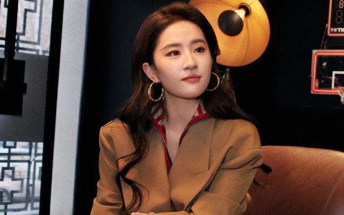 Lưu Diệc Phi và người đặc biệt nhận trái ngọt sau 19 năm hẹn hò, fan chúc mừng không ngớt Ảnh 2