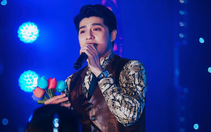 Noo Phước Thịnh bị ngộ độc thực phẩm khi đi diễn, quyết định sau đó gây chú ý Ảnh 2