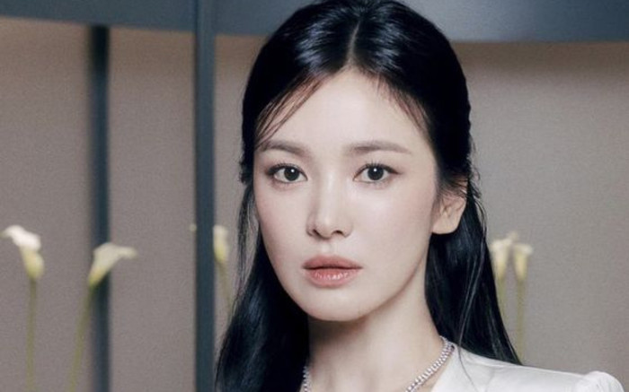 Lộ tạo hình đầu tiên của Song Hye Kyo trong phim mới, đáng chú ý là thái độ với tin tức của chồng cũ Ảnh 2