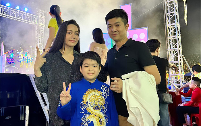 Nhật Kim Anh làm trợ lý cho con trai, thoải mái gặp lại chồng cũ Ảnh 2