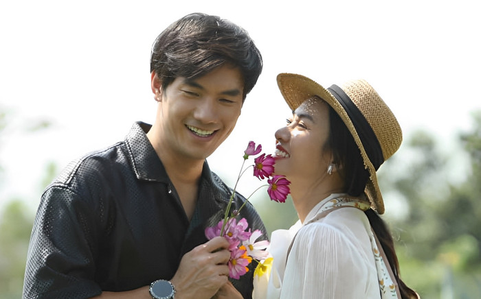 Nhan Phúc Vinh 'nên duyên' với nàng thơ mới của Bạch Công Khanh, fan phát sốt vì quá đẹp đôi Ảnh 2