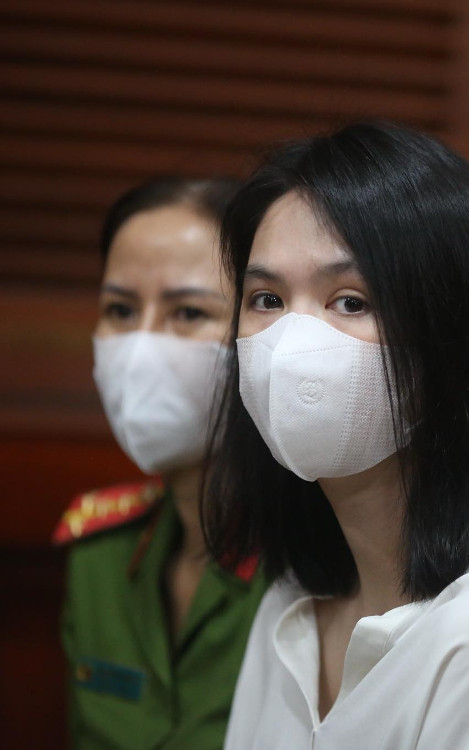 Ngọc Trinh tại phiên tòa xét xử hôm 2/2