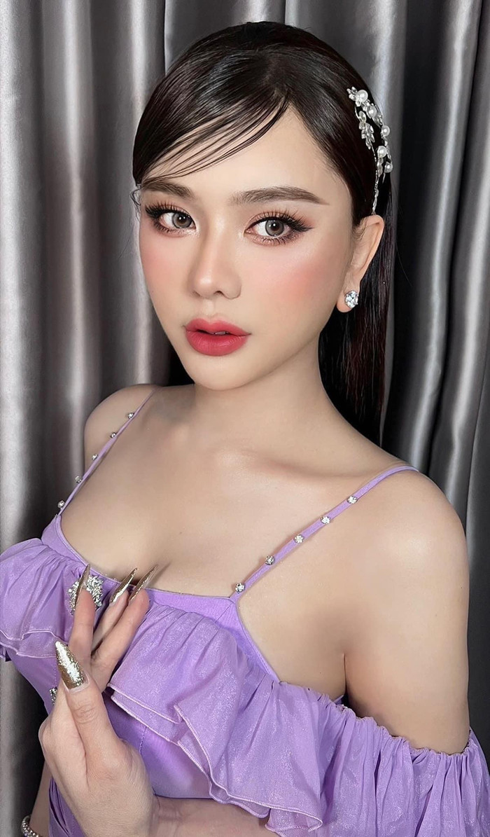 Lâm Khánh Chi gặp biến cố, phải giao một vật đặc biệt cho trợ lý giữ hộ Ảnh 3