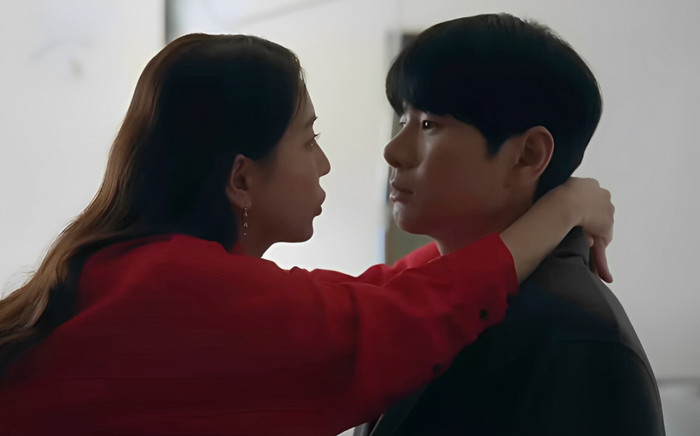 Cô Đi Mà Lấy Chồng Tôi tập 13: Min Hwan bỏ Soo Min để cặp kè với Yura, Ji Hyuk chết thay Ji Won? Ảnh 2