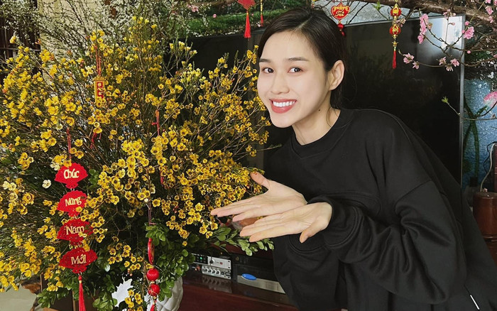 Đỗ Thị Hà mặc khéo léo sắp mâm ngũ quả, trang trí nhà ngập tràn sắc hoa Ảnh 2