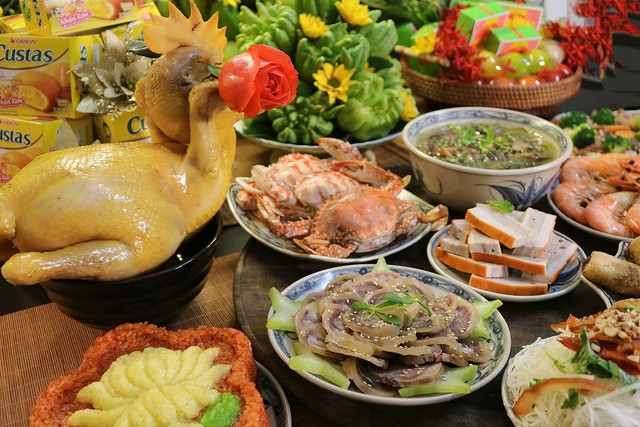 Gà luộc cũng làm món không thể thiếu trong mâm cỗ ngày Tết