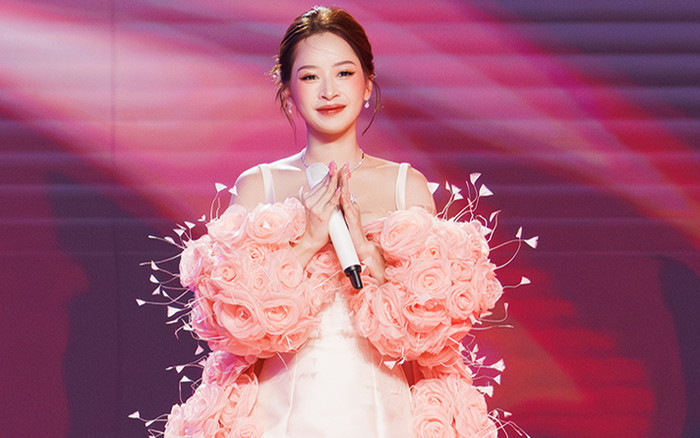 Chi Pu: 'Biết ơn vì những bài học rút ra từ nỗi buồn, tổn thương và mất mát' Ảnh 2