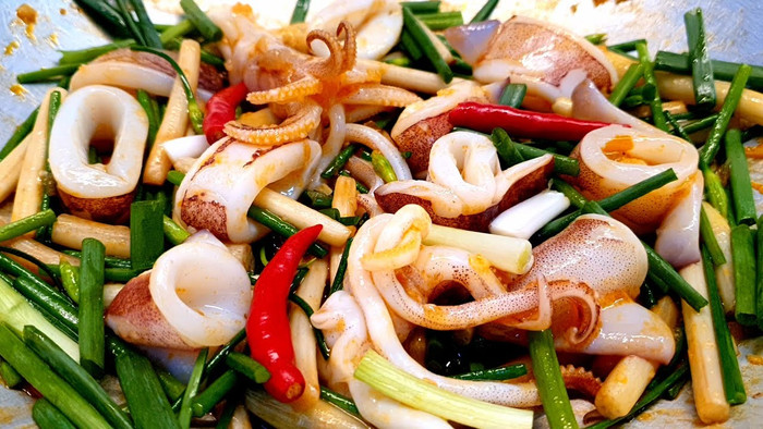 Râu mực xào sa tế