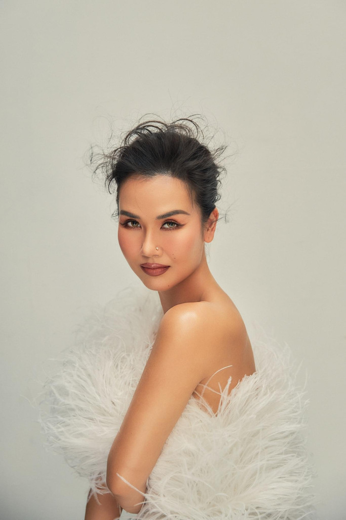 Võ Hạ Trâm có cách dạy con phù hợp từng giai đoạn phát triển của trẻ nhỏ.&nbsp;