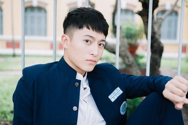 Nhan sắc của Harry Lu 8 năm trước cũng là điểm nhấn của bộ phim.