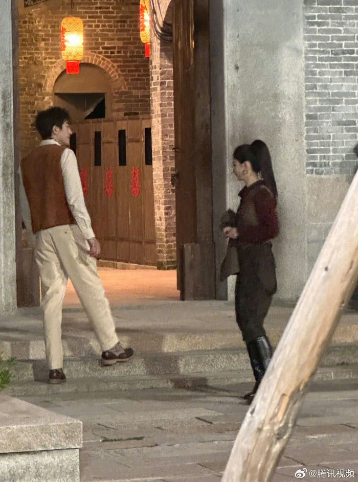 Hình ảnh mới của Triệu Lệ Dĩnh và Lâm Canh Tân được hé lộ