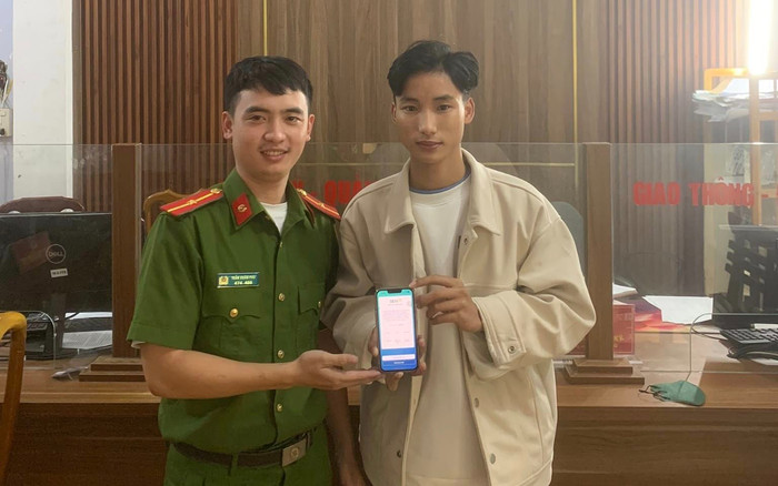 Tài khoản bất ngờ nhận được 200 triệu đồng, nam sinh tức tốc làm điều đáng ngợi khen Ảnh 2