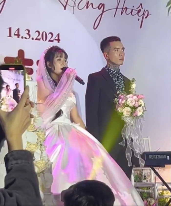 Cặp đôi cô dâu - chú rể đang gây sốt mạng xã hội