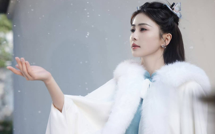 Vu Chính đầu tư mạnh, quyết tâm đưa 'con gái cưng' Bạch Lộc thành đỉnh lưu? Ảnh 2