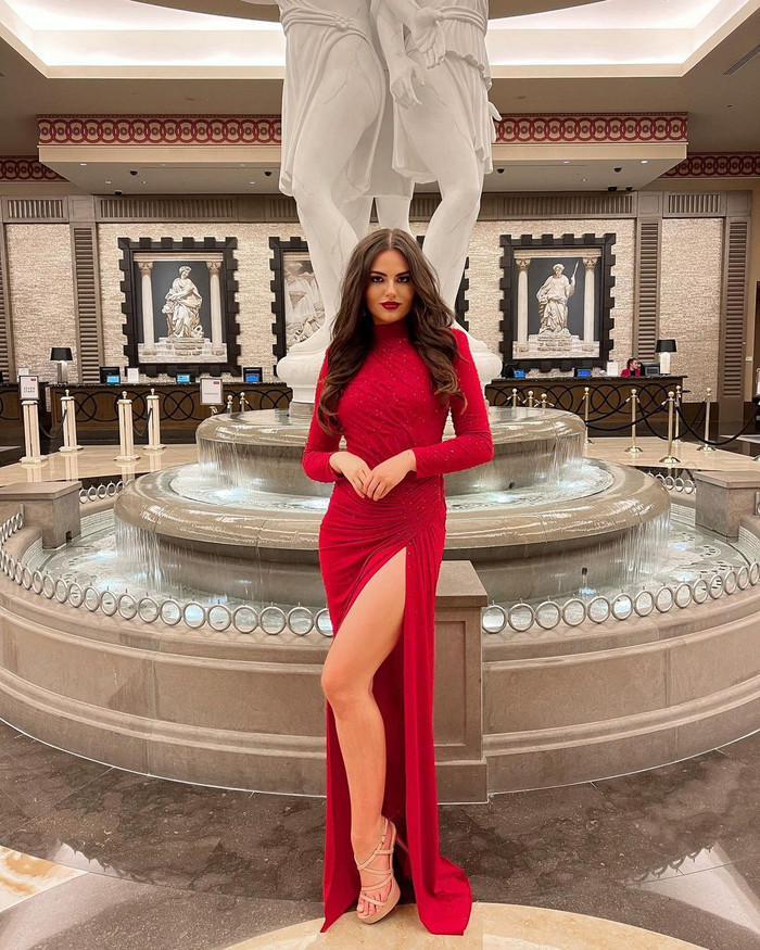 Ngoài hoạt động tình nguyện cộng tác cùng cộng đồng người điếc và khiếm thính, Melanie còn là người chủ trương nhận thức về bệnh tự kỷ. Mục tiêu của cô là giáo dục và thúc đẩy tính hòa nhập cũng như sự chấp nhận của mọi người trong nhóm tự kỷ. Cô cũng đam mê trao quyền cho những người trẻ tuổi với các công cụ và nguồn lực để phát triển sự tự tin và kỹ năng lãnh đạo. Ảnh IGNV