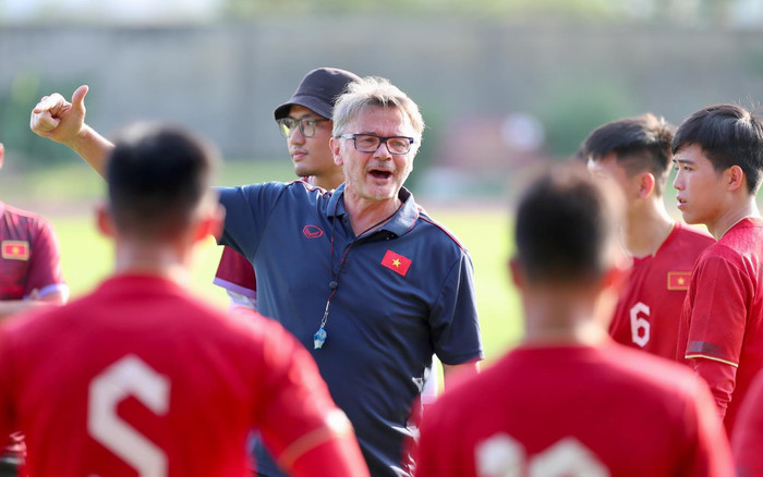 Thành tích toàn thua Indonesia của HLV Troussier là nỗi lo cho tuyển Việt Nam Ảnh 2