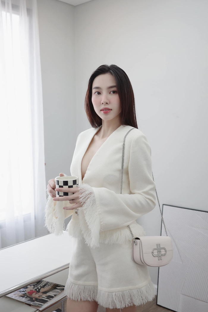 Thuỳ Tiên có những phản hồi cụ thể về việc trở thành cổ đông của cuộc thi.