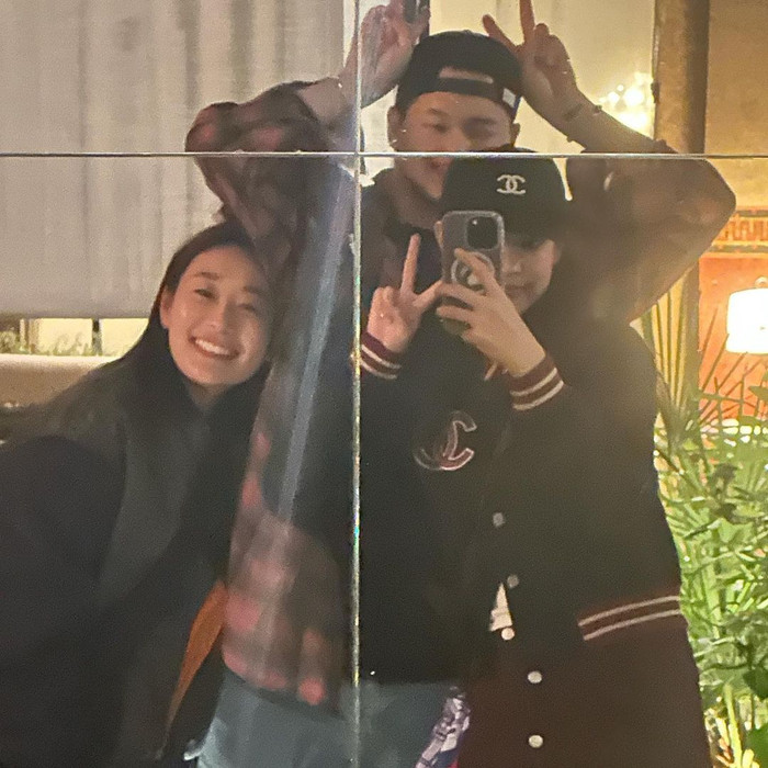 Jennie dành thời gian rảnh rỗi để đi chơi, gặp gỡ bạn bè thân thiết. Ảnh: Instagram jennierubyjane