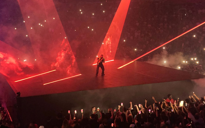 Nam ca sĩ tặng fan nữ đang mang thai hơn 600 triệu đồng Ảnh 2