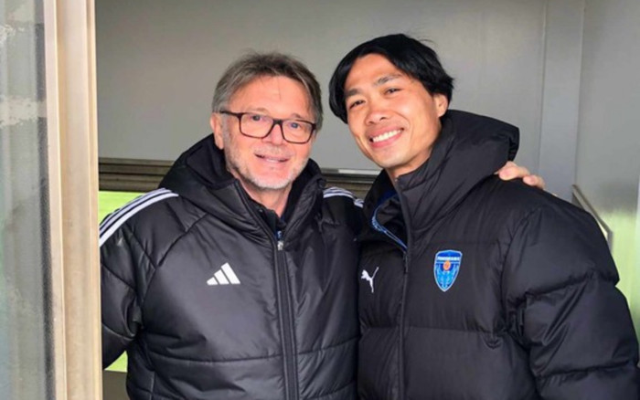 HLV Troussier loại Duy Mạnh và Công Phượng Ảnh 2