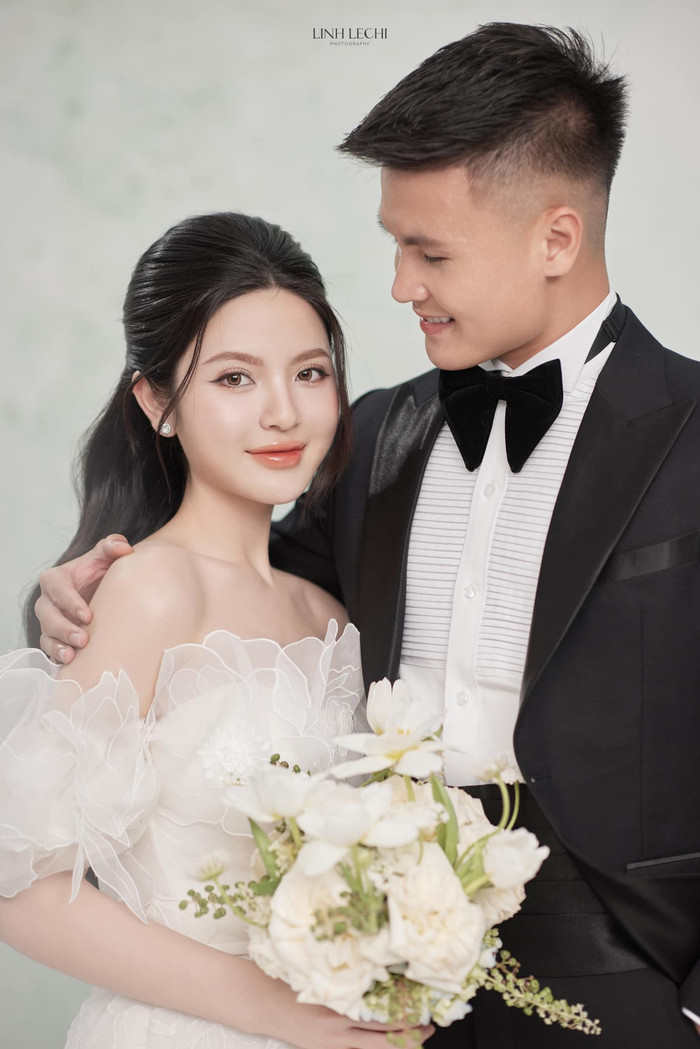 Quang Hải và Chu Thanh Huyền đã trải qua một khoảng thời gian tìm hiểu, hẹn hò đầy mặn nồng trước khi quyết định tiến đến cuộc sống hôn nhân. Ảnh: Linh Lê Chí