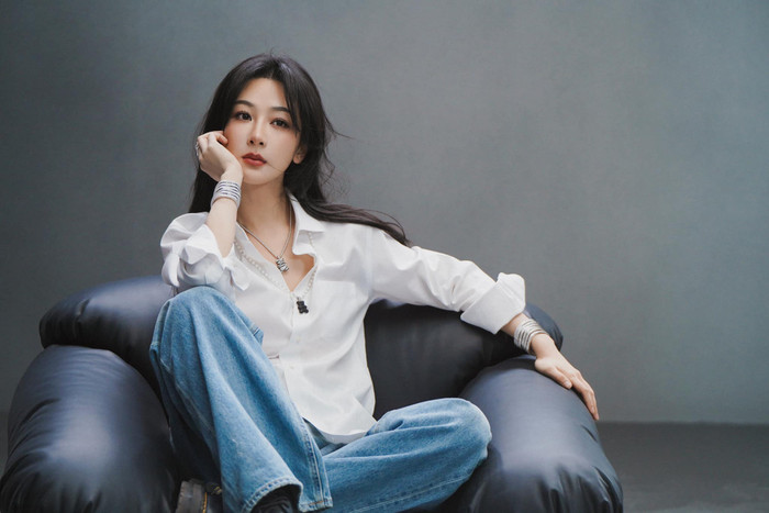 Dương Tử chưa có nhiều thành tích trong lĩnh vực điện ảnh.