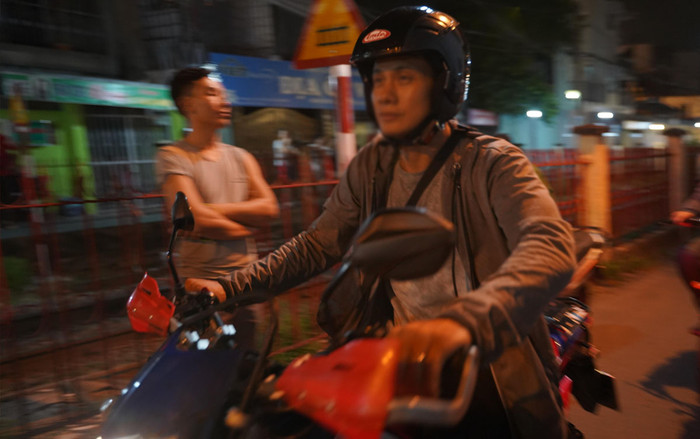 Xót xa nam diễn viên đình đám Vbiz một thời nay phải đi rửa bát thuê để mưu sinh Ảnh 2