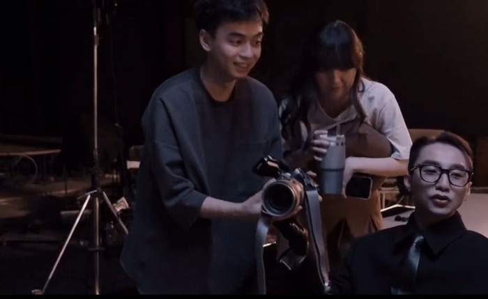 Hải Tú bị nam ca sĩ 'quát yêu'. 