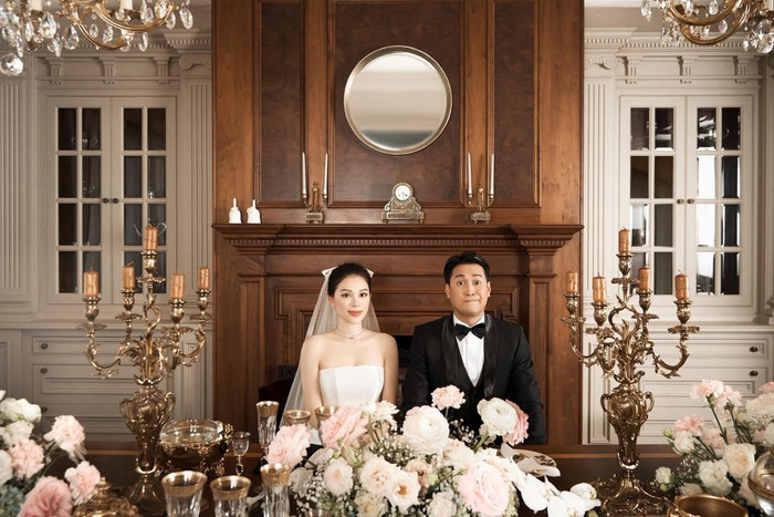 Tròn một năm ngày về chung một nhà, Phillip Nguyễn bày tỏ sự yêu thương, trân trọng đối với bà xã.