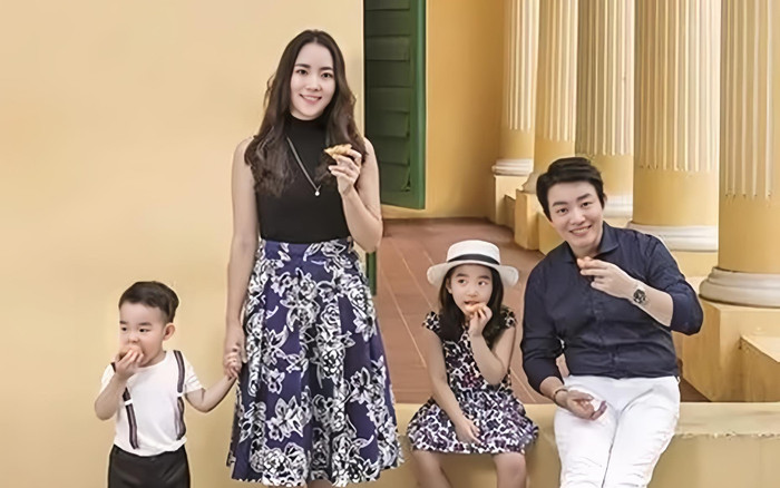 Vợ sao nam đình đám cầu xin ly hôn sau 14 năm, tiết lộ bị chồng đuổi khỏi nhà Ảnh 2